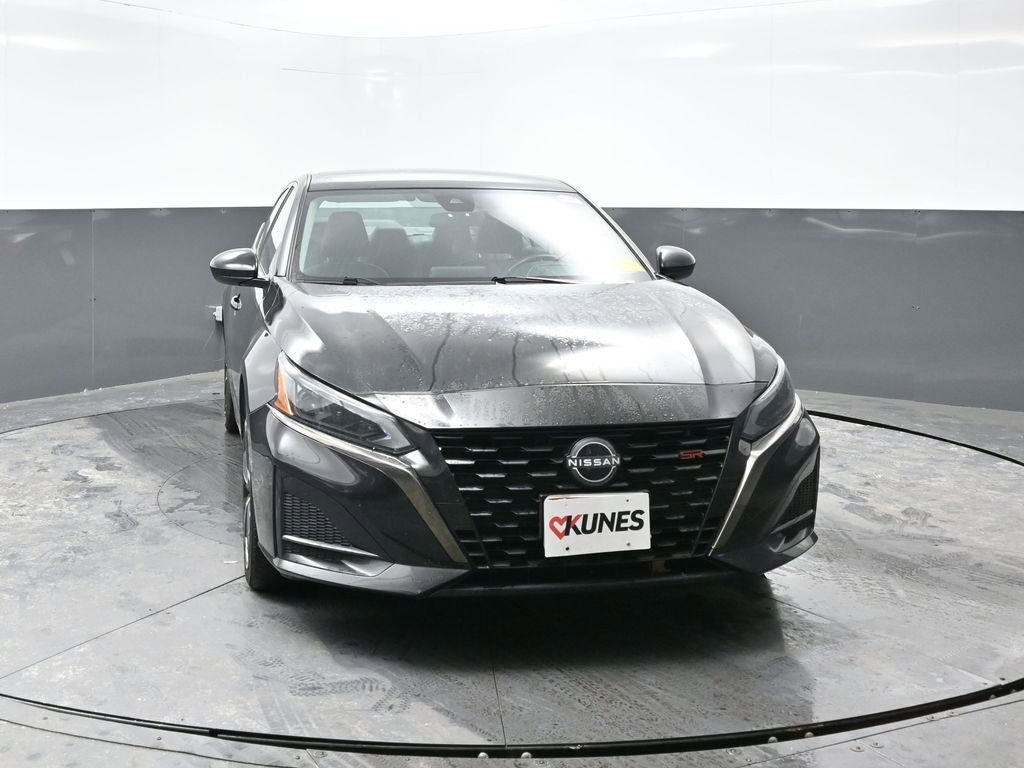 Used 2024 Nissan Altima 2.5 SR image 9