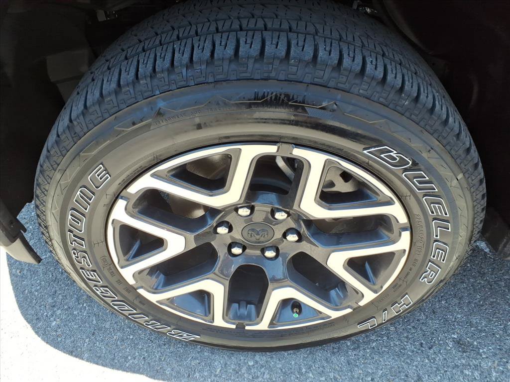 Used 2026 RAM 1500 Laramie w/ Sport Appearance Package AWD/4WD image 10