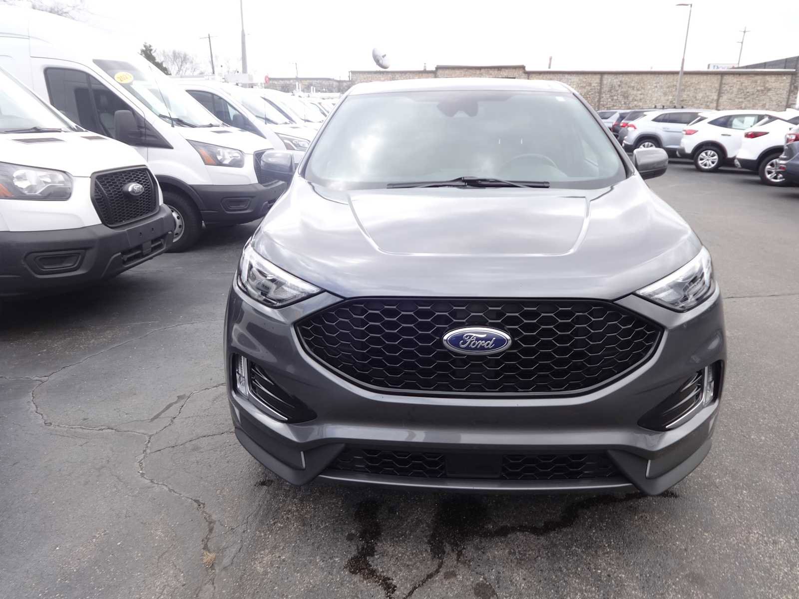 Used 2021 Ford Edge ST-Line image 2
