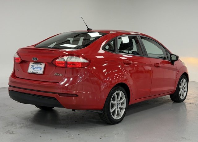 Used 2014 Ford Fiesta SE w/ Equipment Group 201B image 4