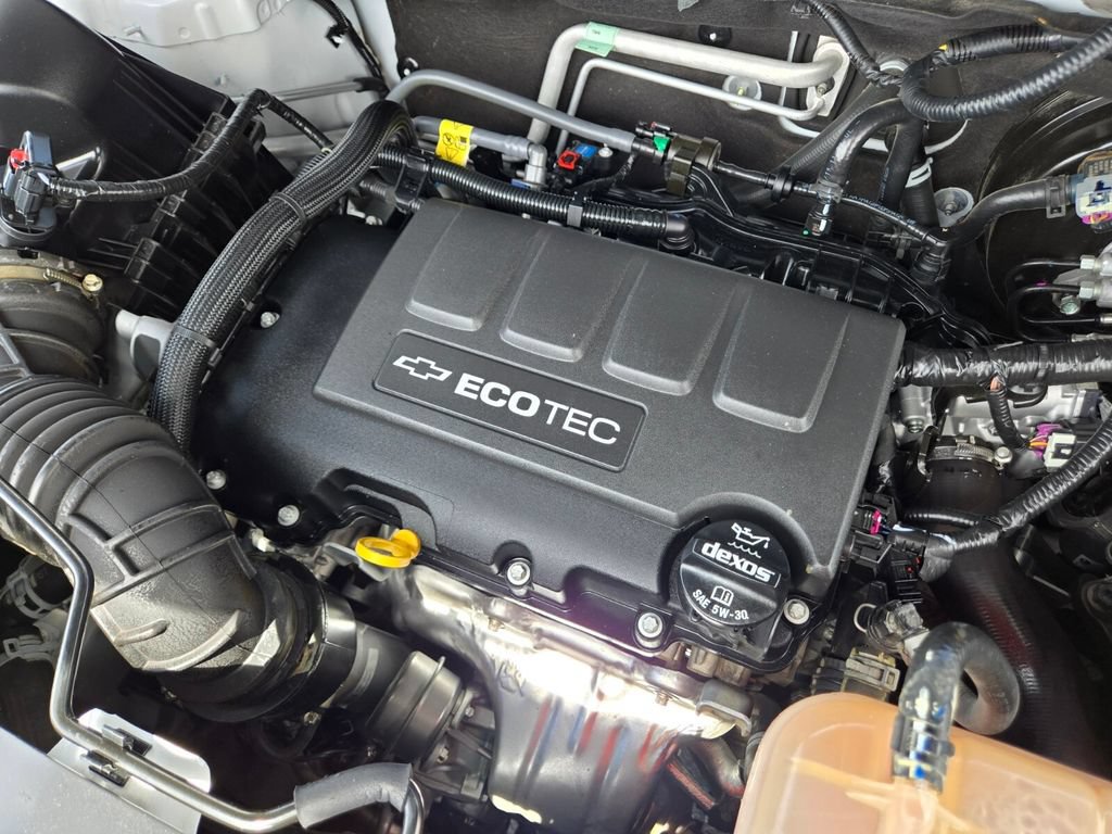 Used 2020 Chevrolet Trax LS w/ LPO, Cargo Package FWD image 17