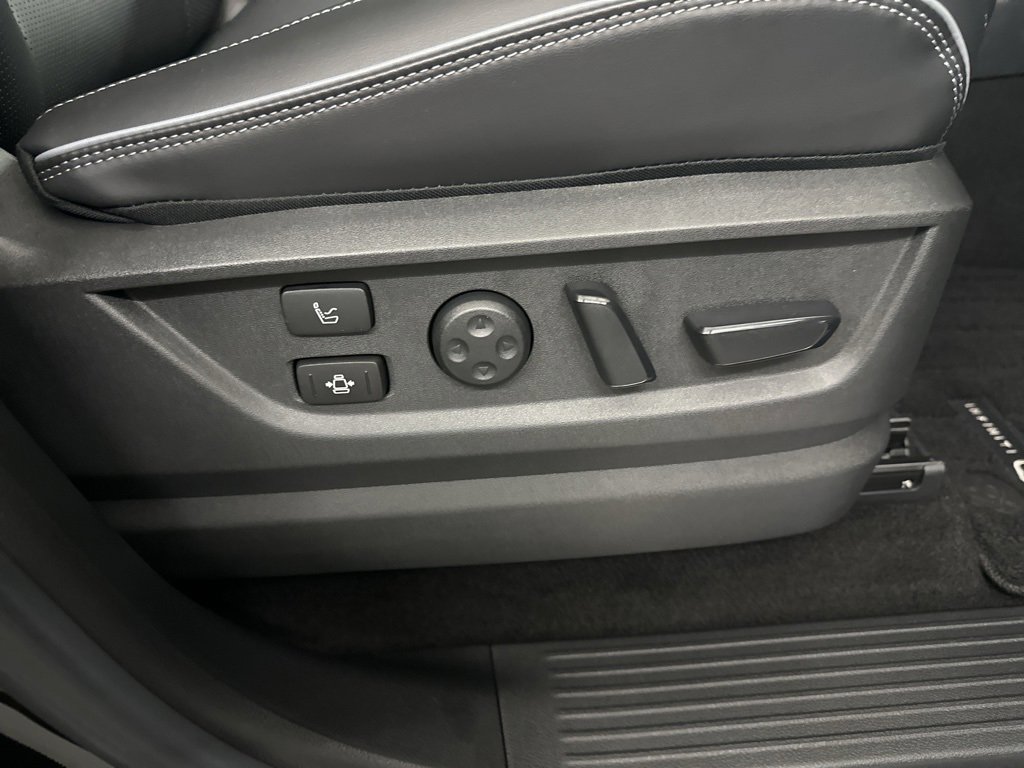 Certified 2025 INFINITI QX80 Sensory image 44