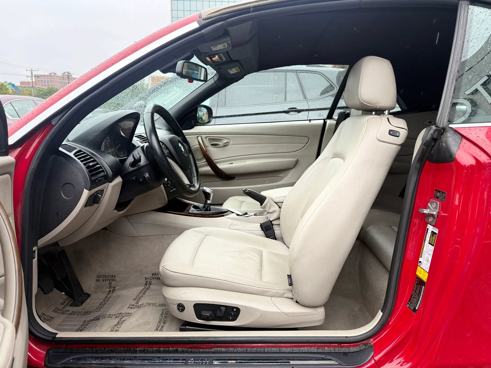 Used 2011 BMW 135i Convertible RWD image 16
