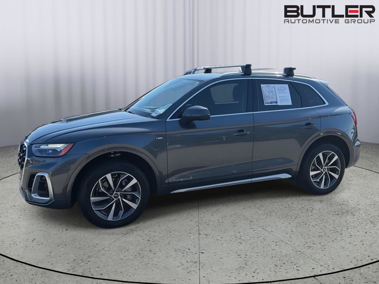 Used 2023 Audi Q5 2.0T Premium Plus w/ Premium Plus Package AWD/4WD image 3