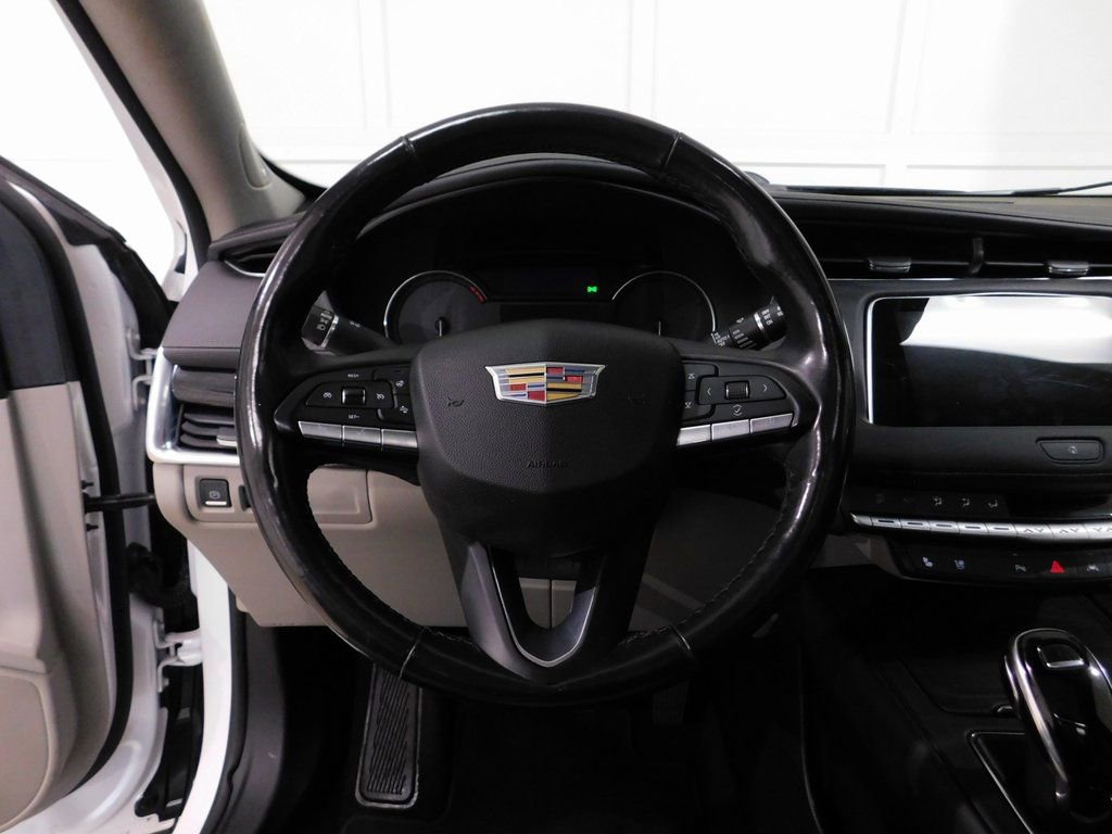 Used 2021 Cadillac XT4 Premium Luxury image 42