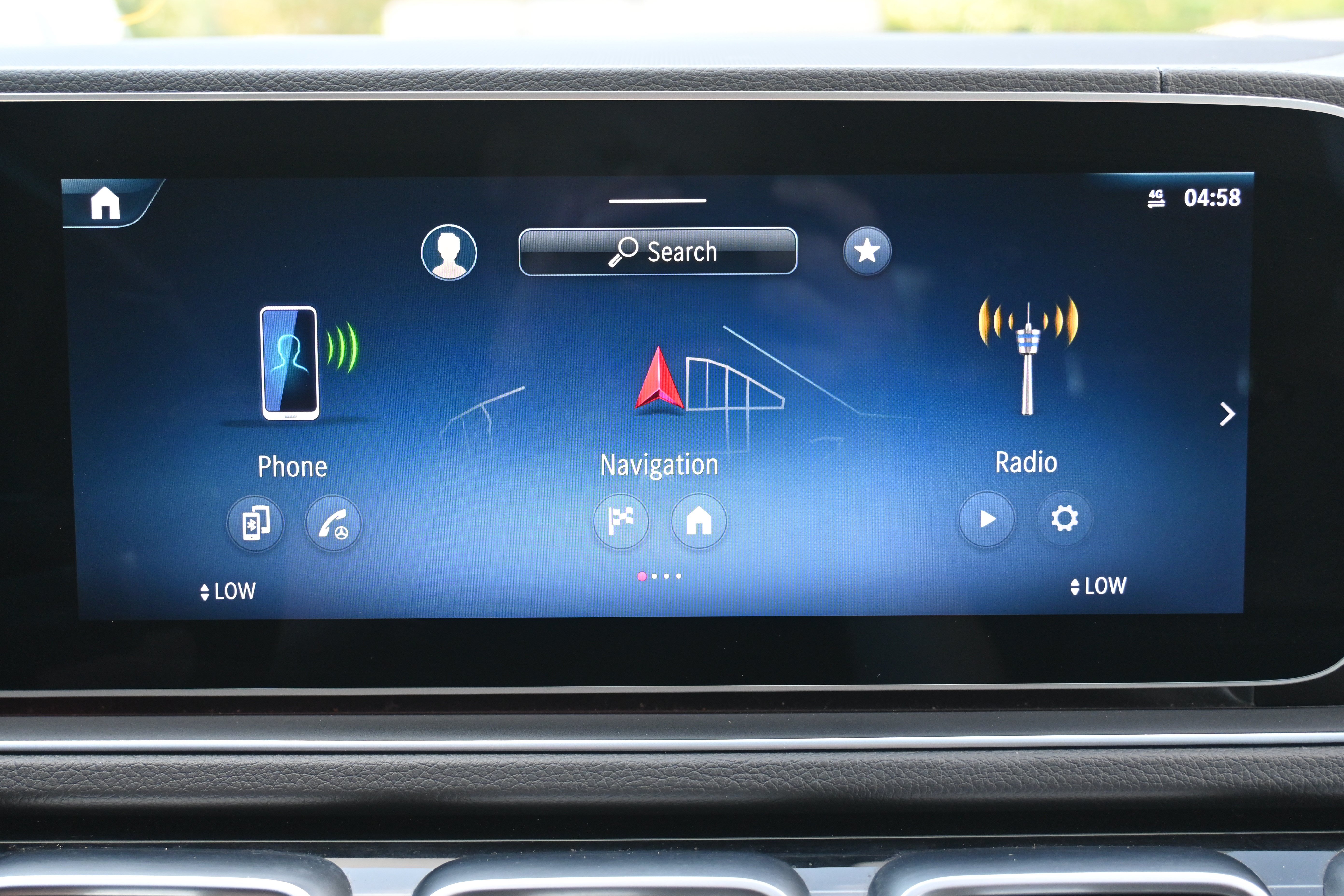 Used 2024 Mercedes-Benz GLE 350 4MATIC w/ AMG Line Exterior image 23