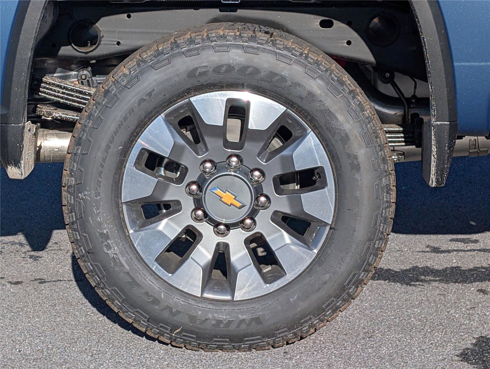 New 2026 Chevrolet Silverado 2500 Custom w/ Custom Value Package AWD/4WD image 8