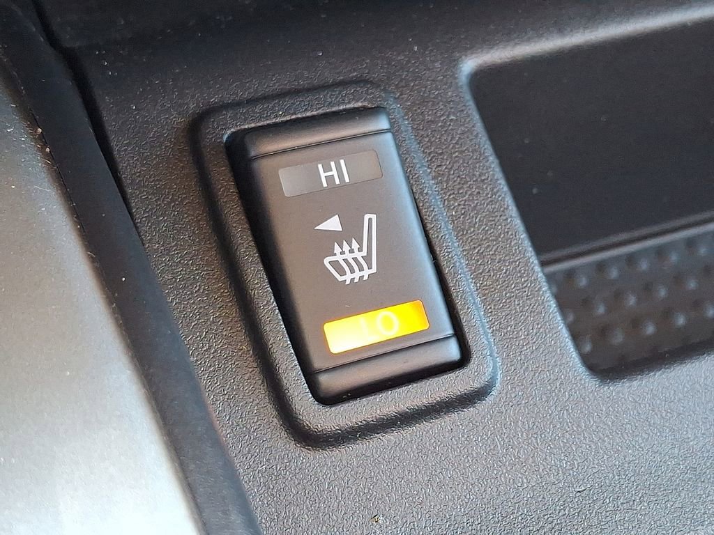 Certified 2024 Nissan Titan SV w/ SV Convenience Package image 23