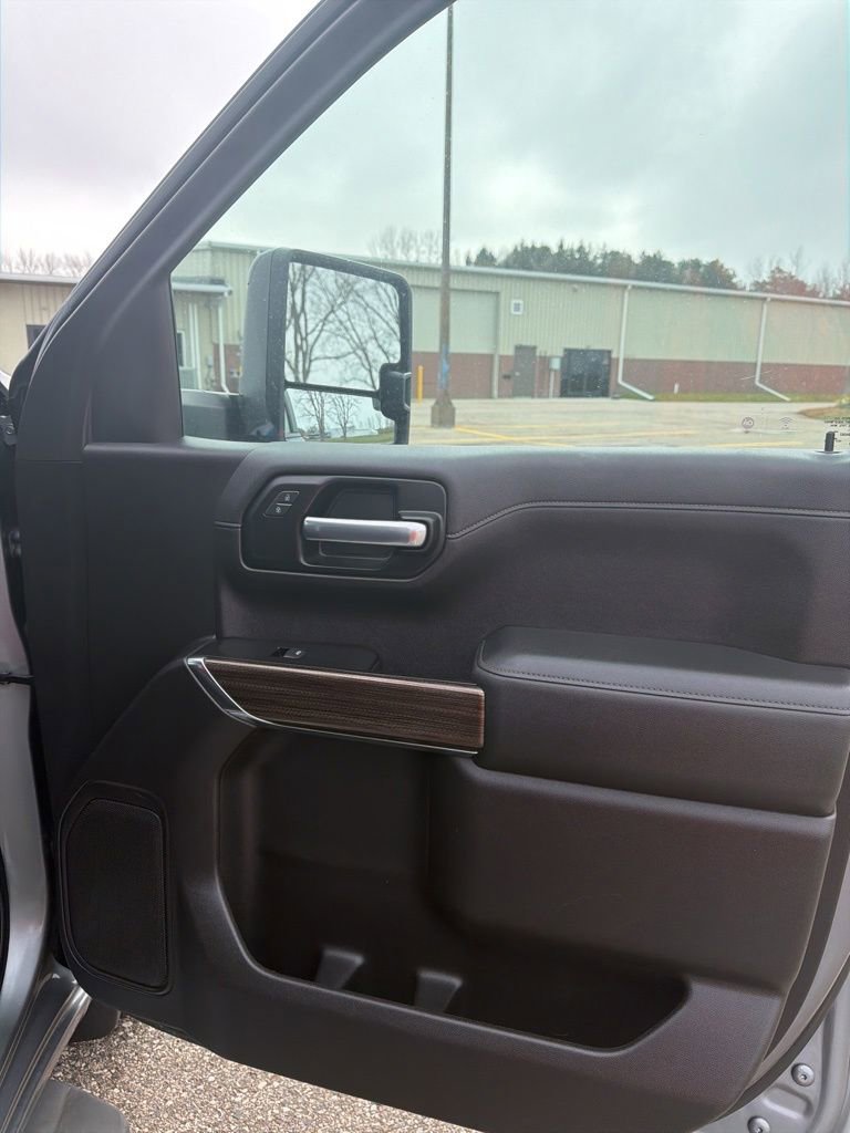 Used 2020 Chevrolet Silverado 1500 LT w/ All-Star Edition image 19