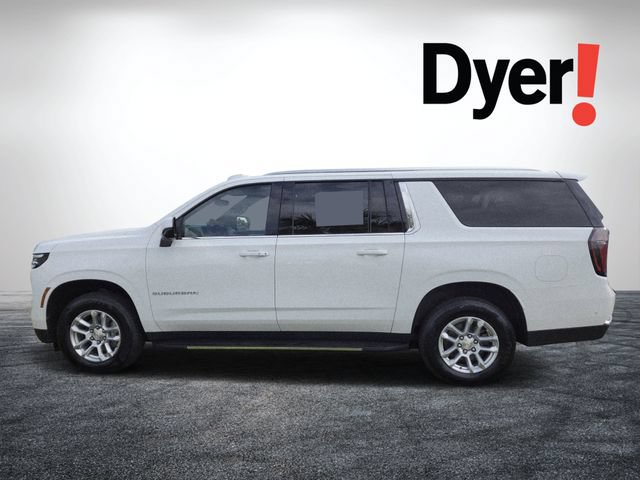 Used 2025 Chevrolet Suburban LT AWD/4WD image 7