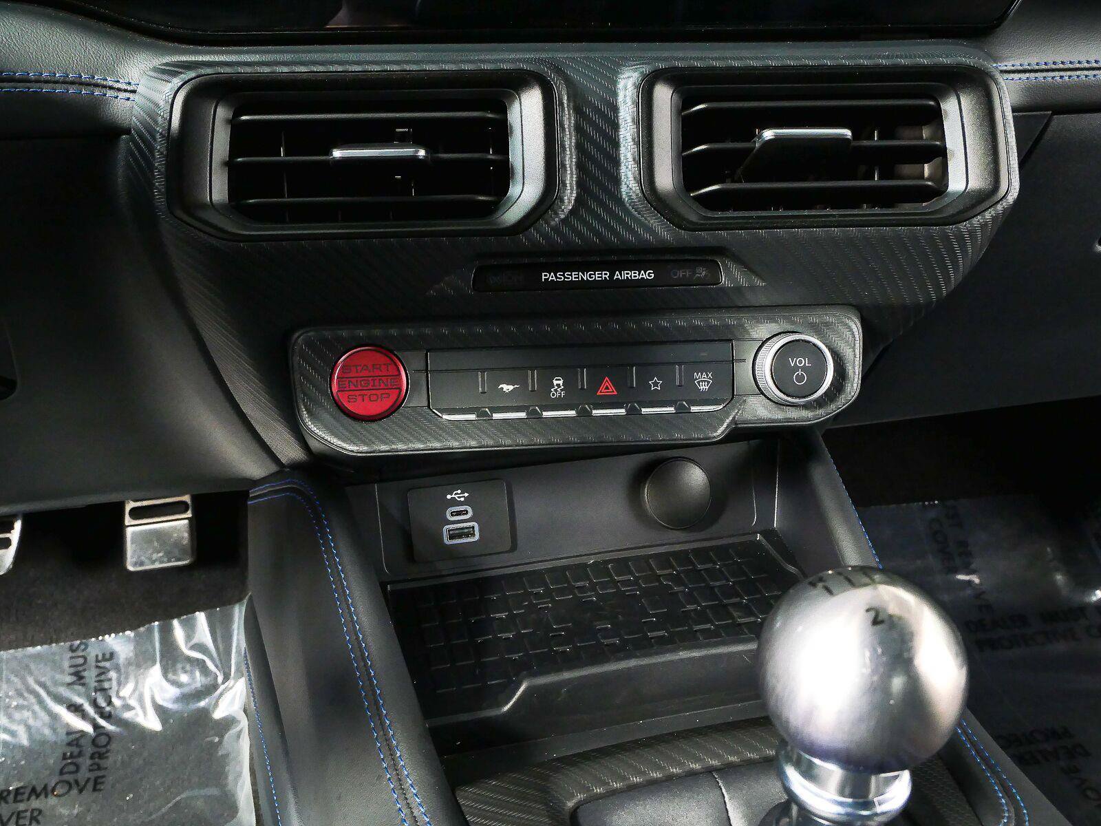 Used 2024 Ford Mustang Dark Horse RWD image 19