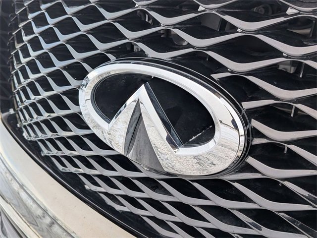 Used 2024 INFINITI QX80 Premium Select w/ Cargo Package image 9