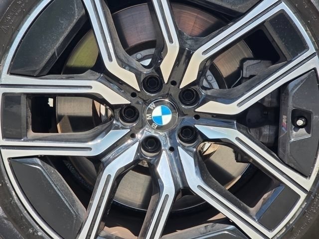 Used 2025 BMW 760i xDrive w/ Executive Package AWD/4WD image 20