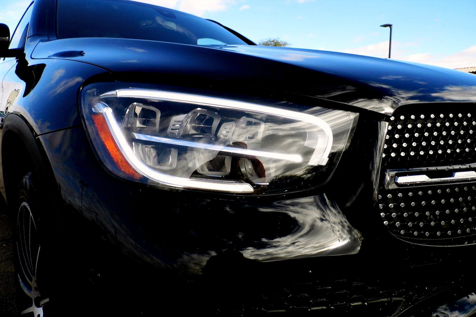 Used 2021 Mercedes-Benz GLC 300 w/ AMG Line image 9