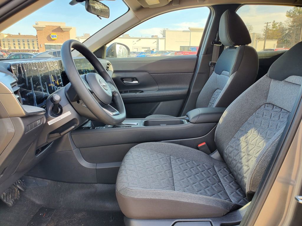 New 2026 Nissan Kicks SV image 15