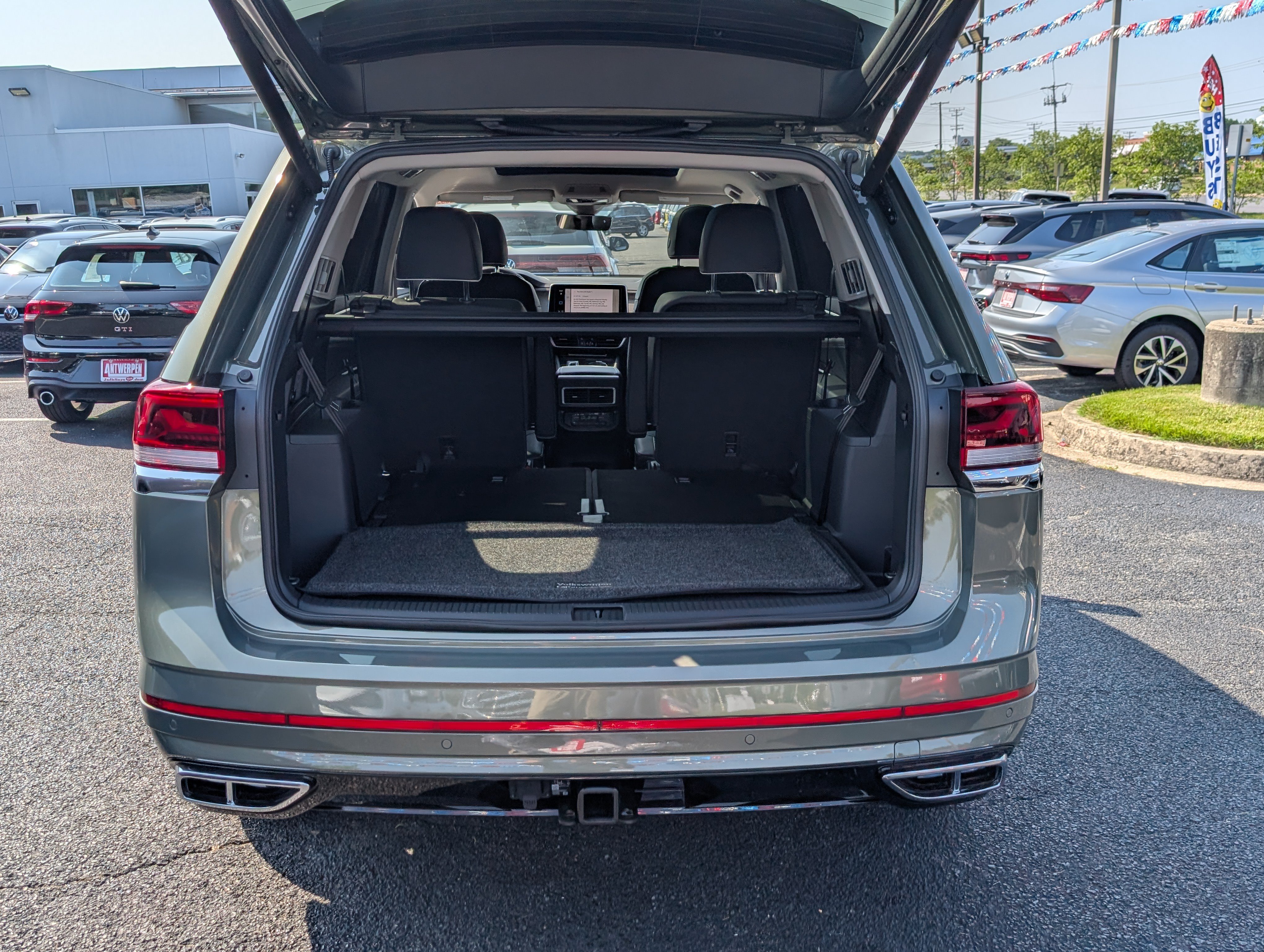 New 2026 Volkswagen Atlas SEL Premium R-Line AWD/4WD image 12