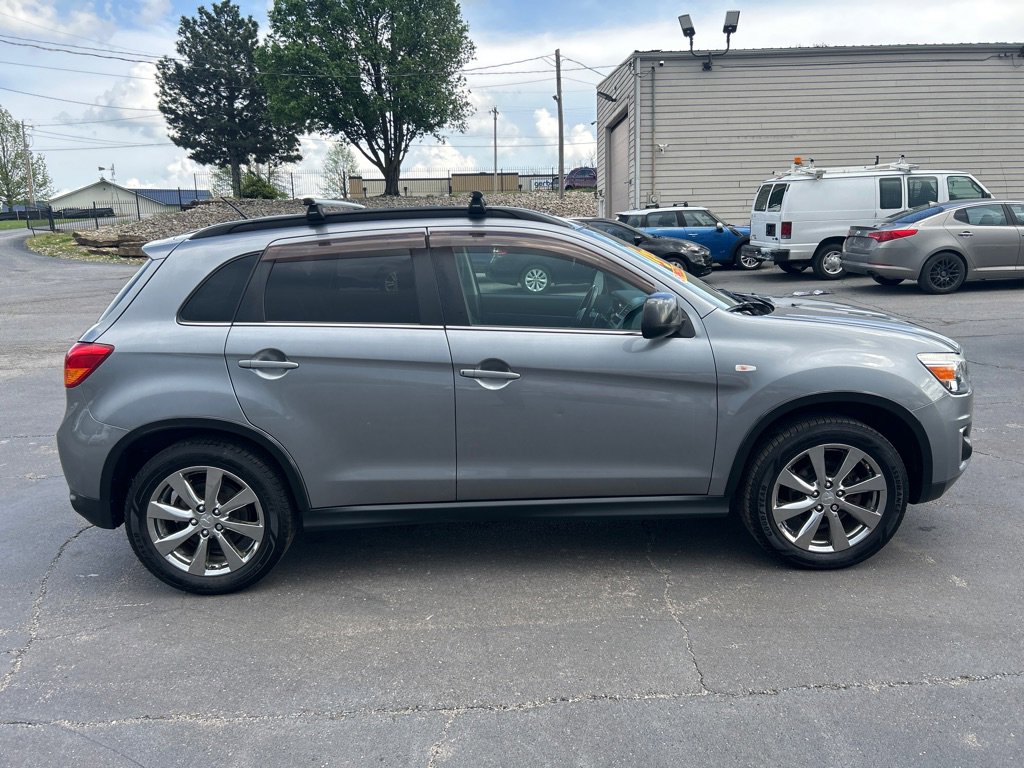 Used 2013 Mitsubishi Outlander Sport LE AWD/4WD image 5