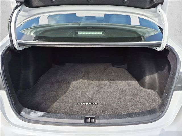 Used 2024 Toyota Corolla LE FWD image 6