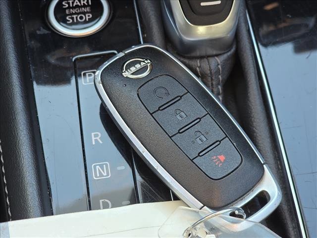 Used 2023 Nissan Kicks SV image 25