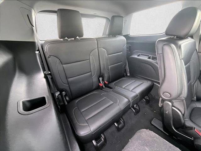 Used 2022 GMC Acadia SLT w/ LPO, Roadside Safety Package AWD/4WD image 30