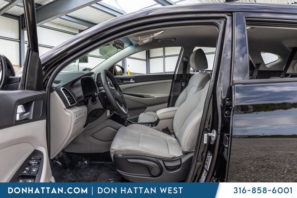 Used 2021 Hyundai Tucson SE w/ Cargo Package FWD image 4