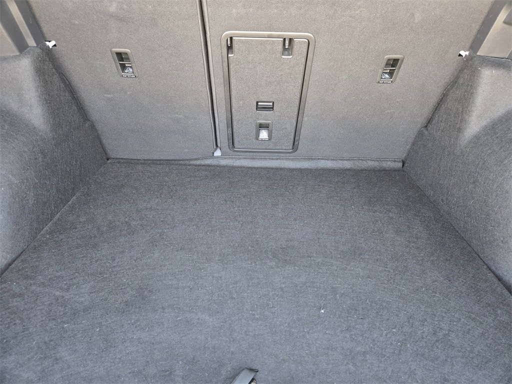 Used 2024 Volkswagen Taos S image 31