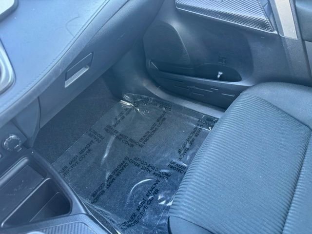 Used 2015 Toyota RAV4 LE image 18