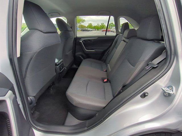 Certified 2022 Toyota RAV4 LE AWD/4WD image 14