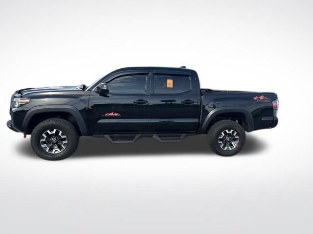 Used 2023 Toyota Tacoma TRD Off-Road w/ TRD Premium Off Road Package AWD/4WD image 2