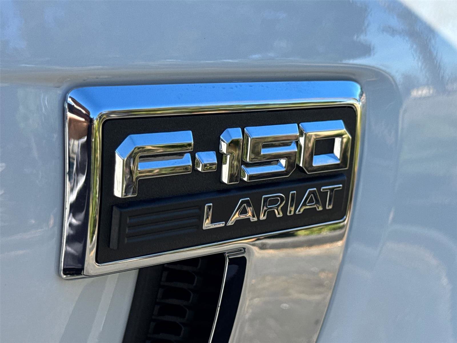 Used 2022 Ford F150 Lariat w/ Equipment Group 501A Mid image 15