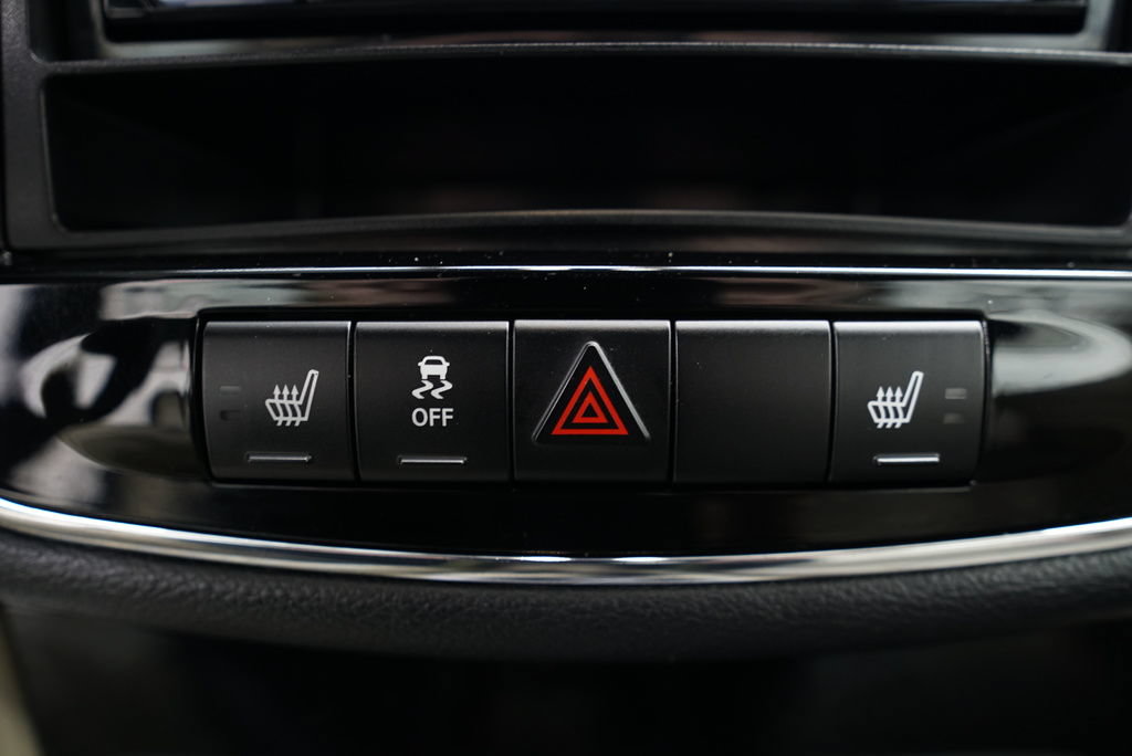 Used 2012 Chrysler 200 Limited FWD image 31