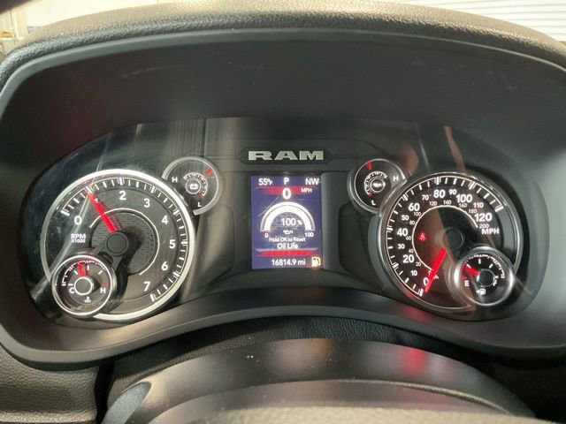 Used 2024 RAM 2500 Tradesman w/ Chrome Appearance Group image 14