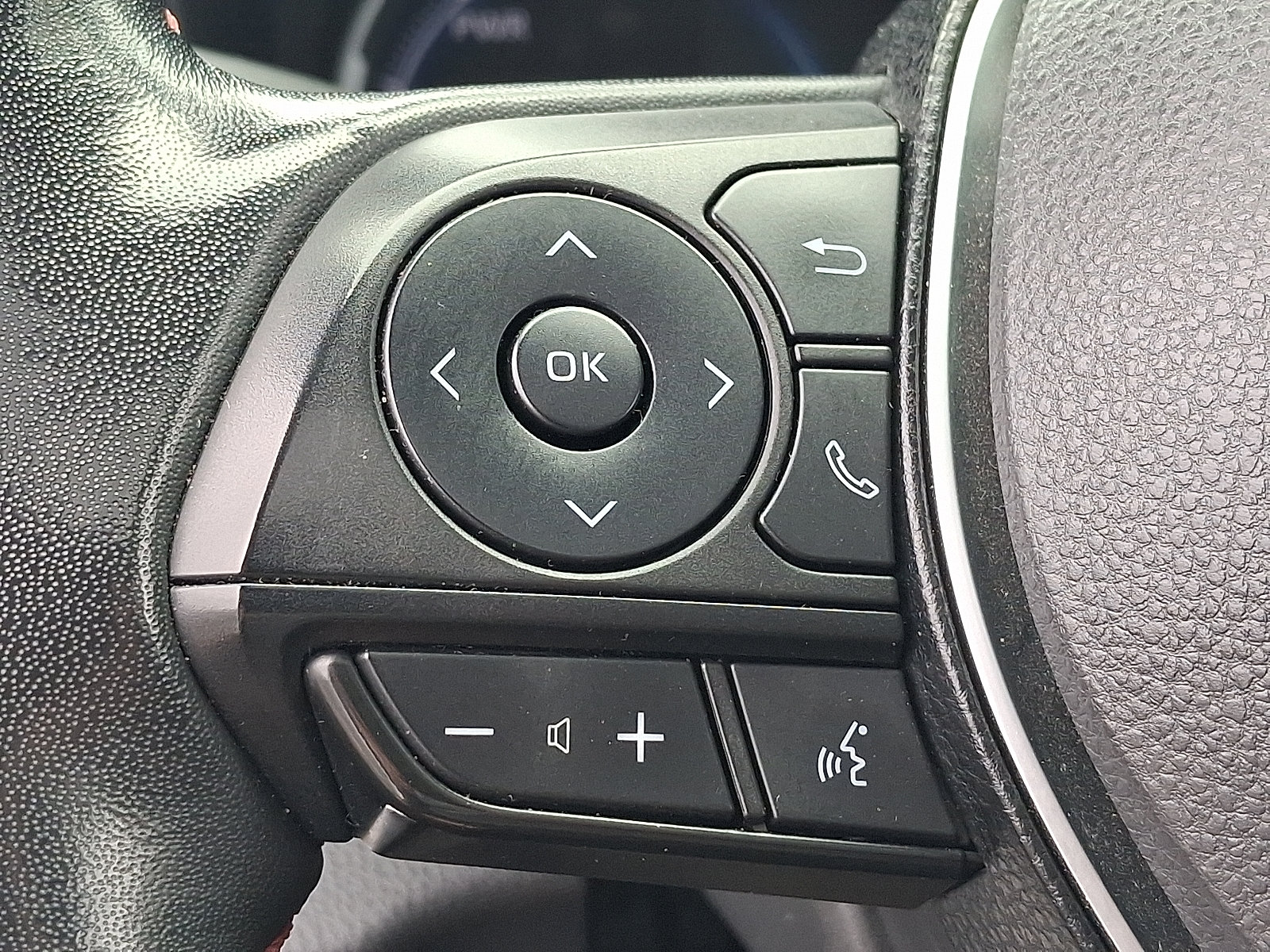 Used 2023 Toyota RAV4 SE w/ Weather & Moonroof Package AWD/4WD image 22