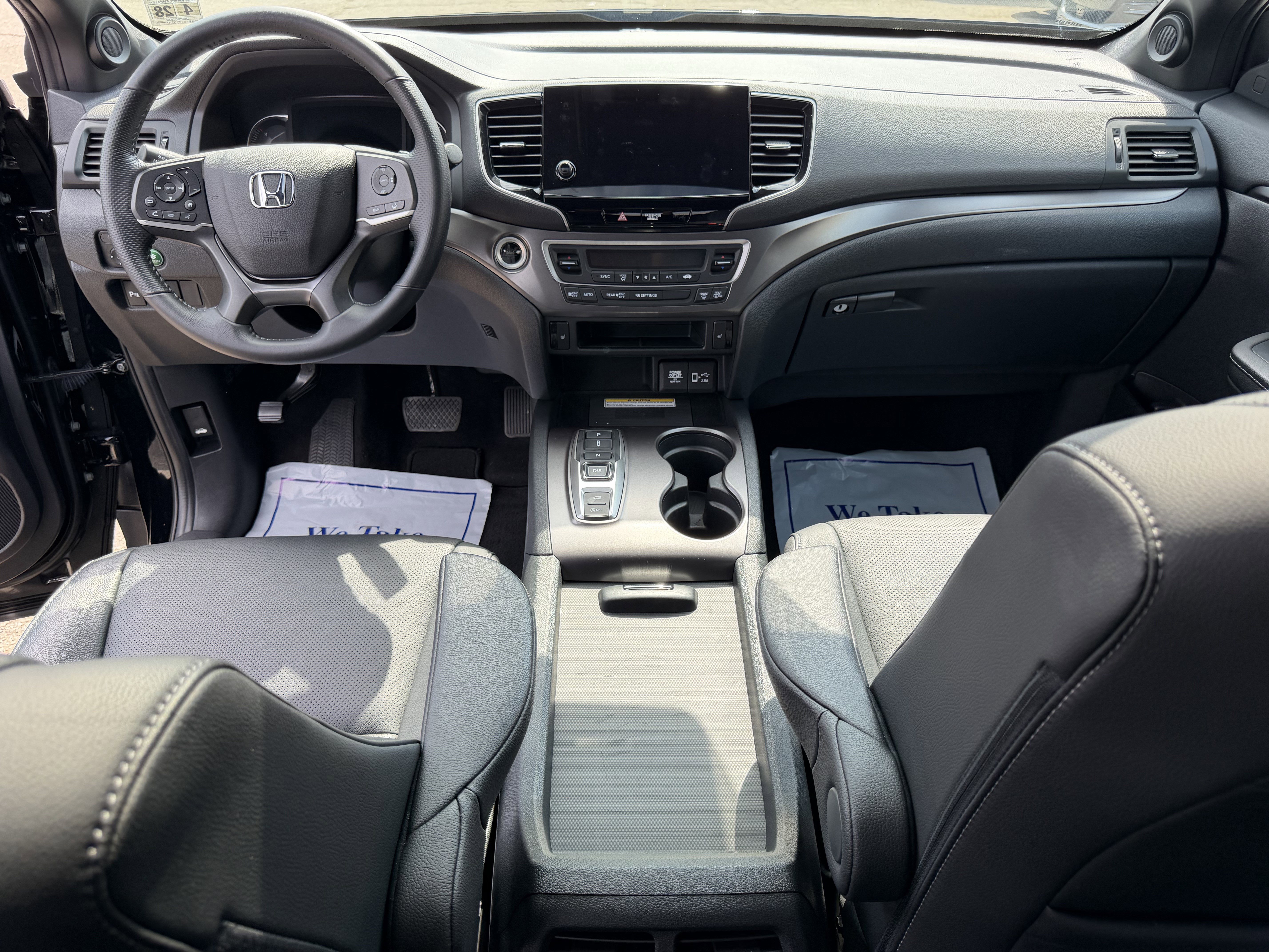 Used 2023 Honda Passport EX-L image 12