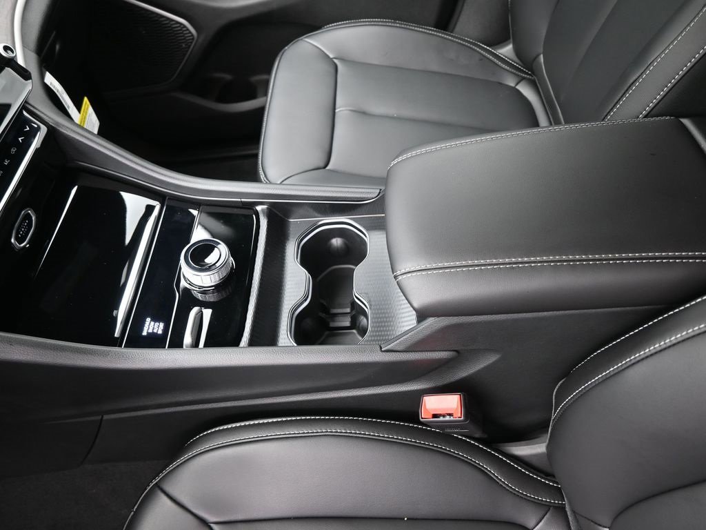 New 2026 Jeep Grand Cherokee Limited image 9