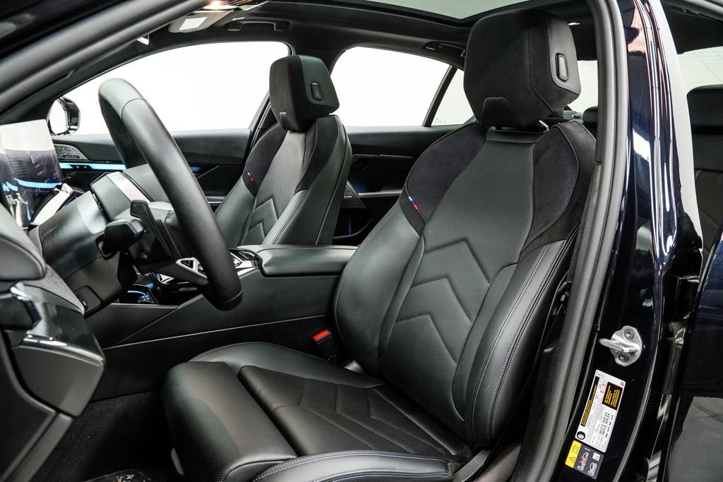 Used 2026 BMW 550e xDrive image 15