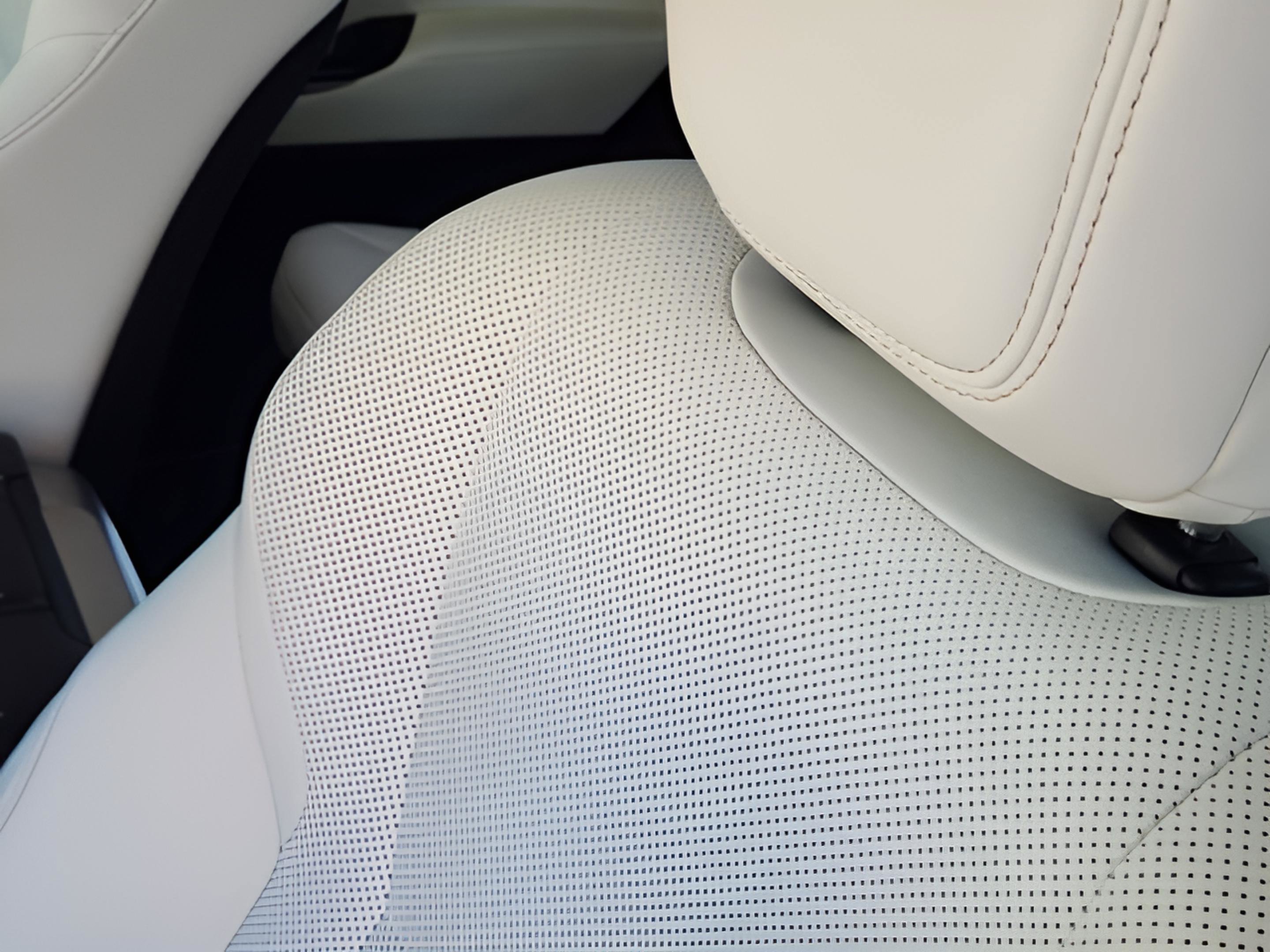 Used 2024 Lexus LX 600 4WD w/ Appearance Package image 67