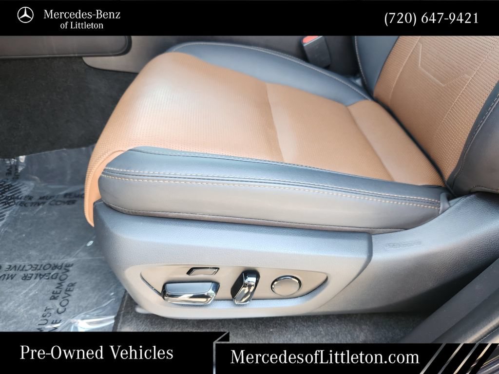 Used 2024 Lexus GX 550 w/ Accessory Package (31) AWD/4WD image 23
