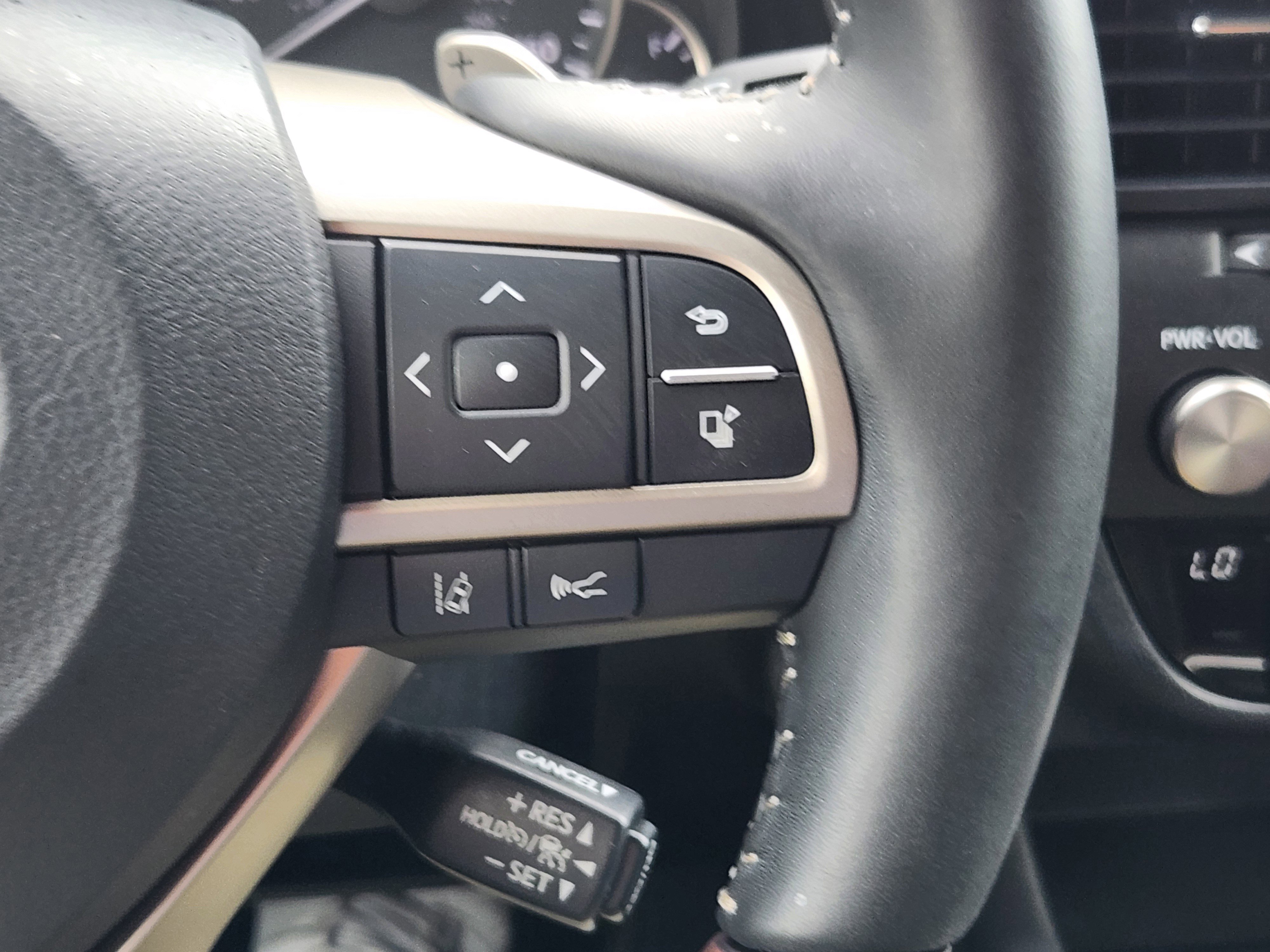 Used 2020 Lexus RX 350 AWD w/ Premium Package image 31