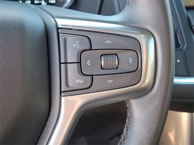 Used 2024 Chevrolet Suburban Z71 w/ Luxury Package image 18