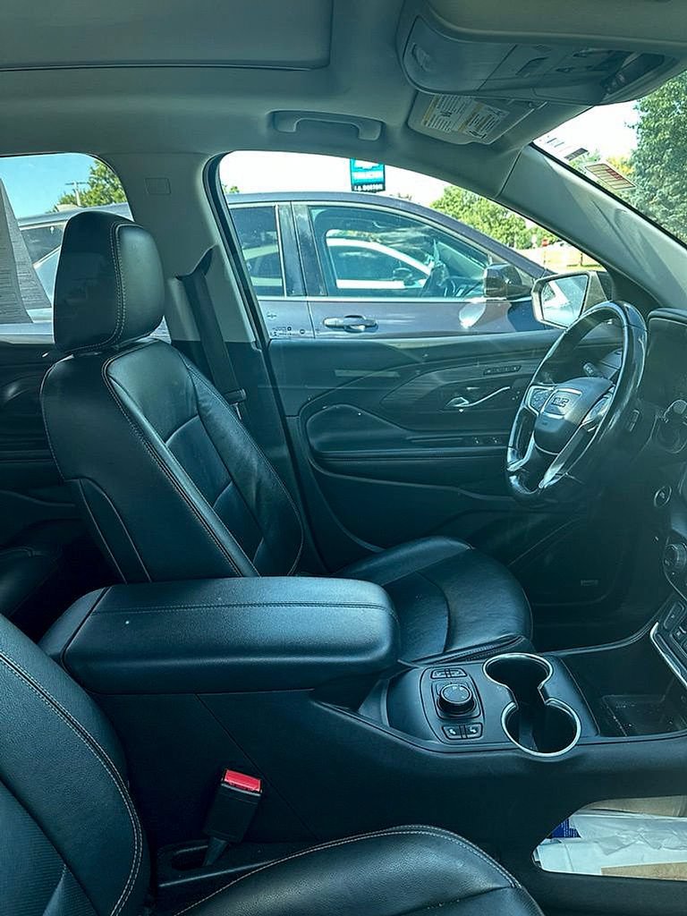 Used 2019 GMC Terrain SLT w/ Preferred Package AWD/4WD image 8