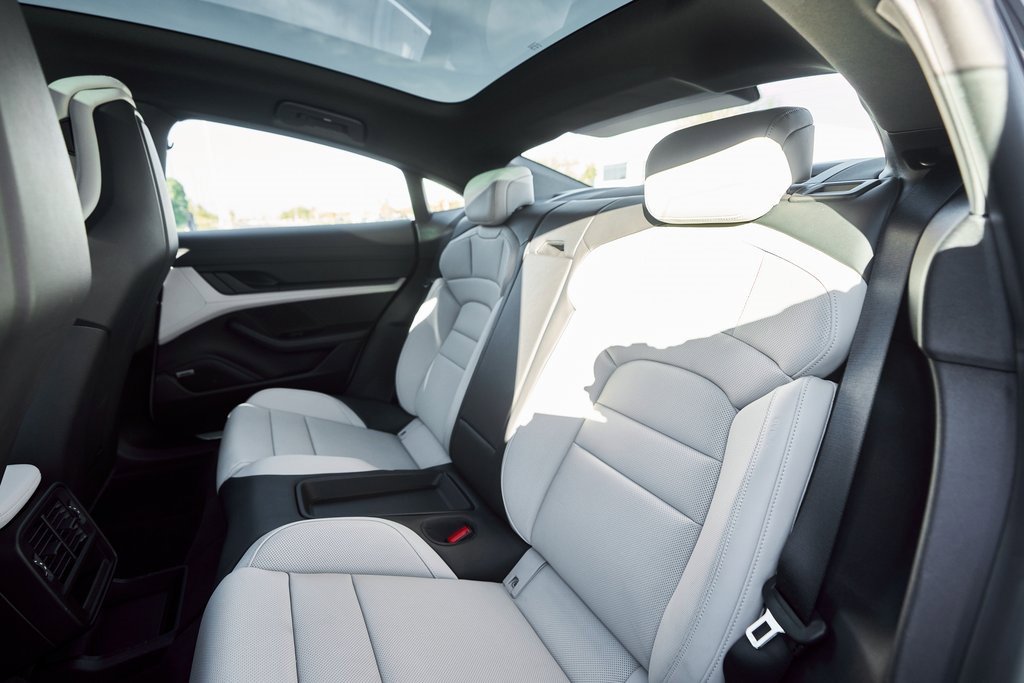 Used 2023 Porsche Taycan 4S w/ Premium Package image 42