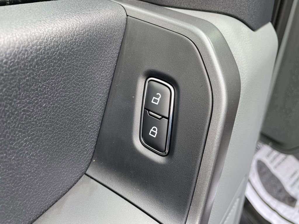Used 2024 Ford F350 XLT w/ FX4 Off-Road Package image 12