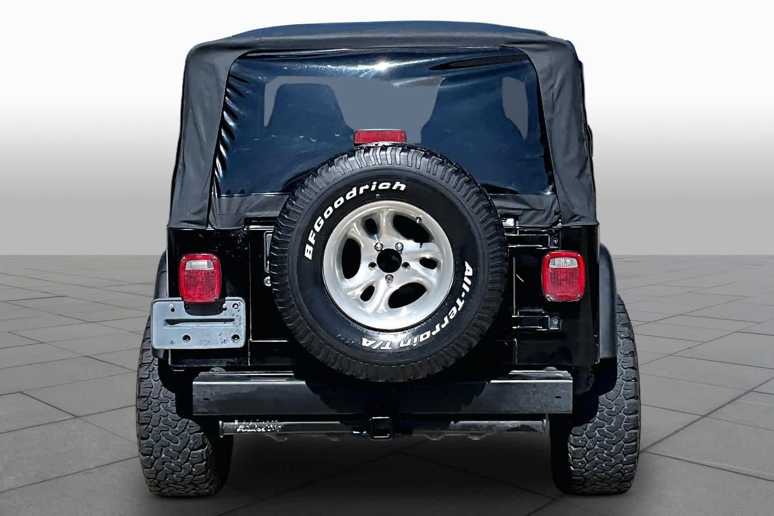Used 2003 Jeep Wrangler X AWD/4WD image 4