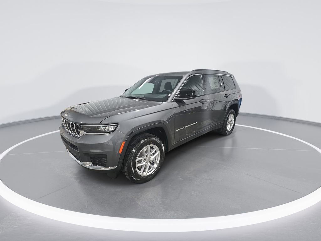New 2025 Jeep Grand Cherokee L Laredo image 4