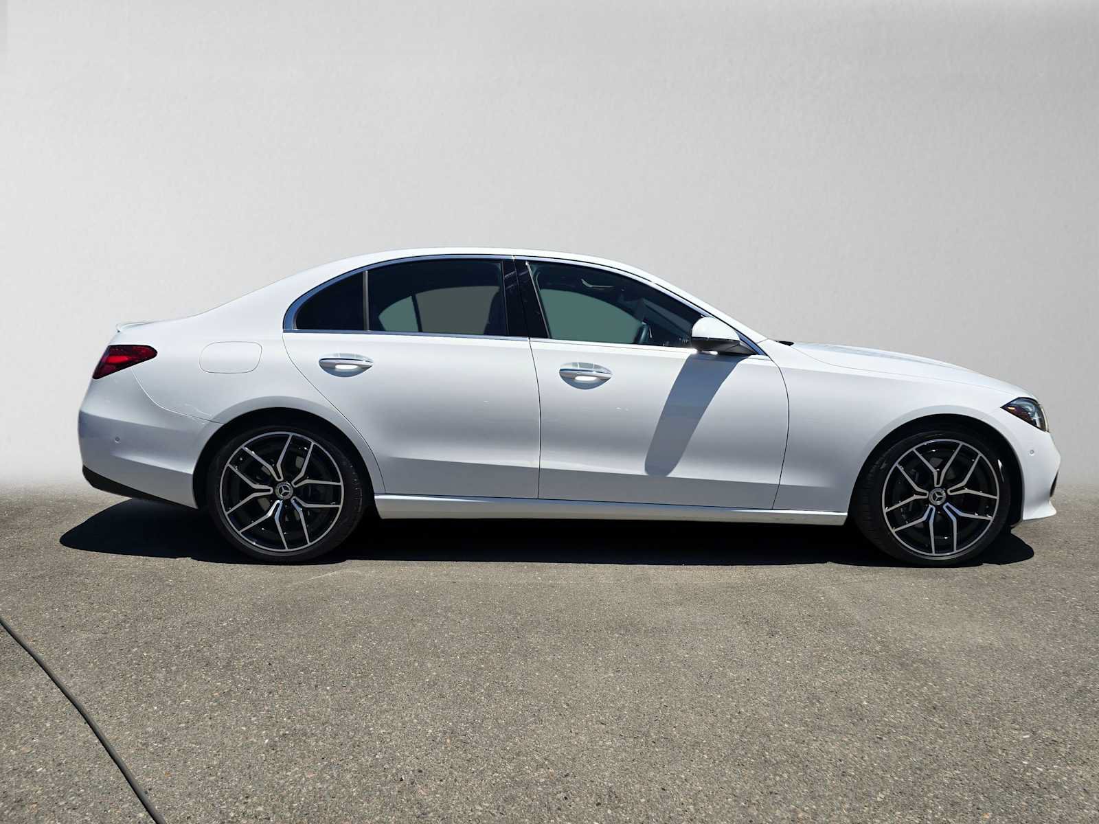 Used 2026 Mercedes-Benz C 300 Sedan image 3