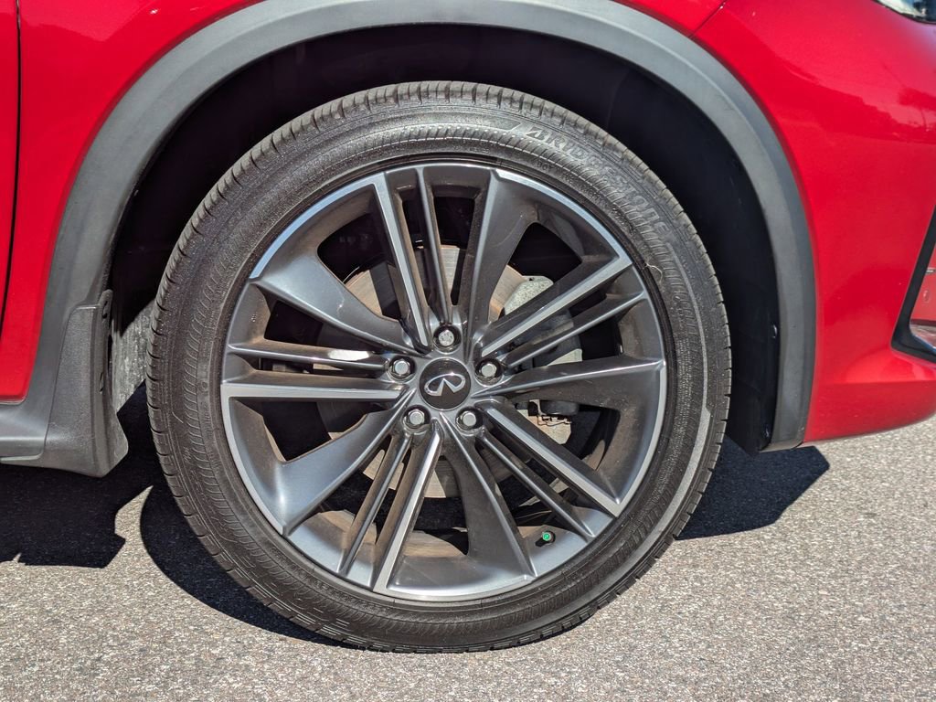 Certified 2025 INFINITI QX55 Essential image 10