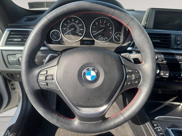 Used 2018 BMW 330i xDrive Sedan w/ Convenience Package AWD/4WD image 12