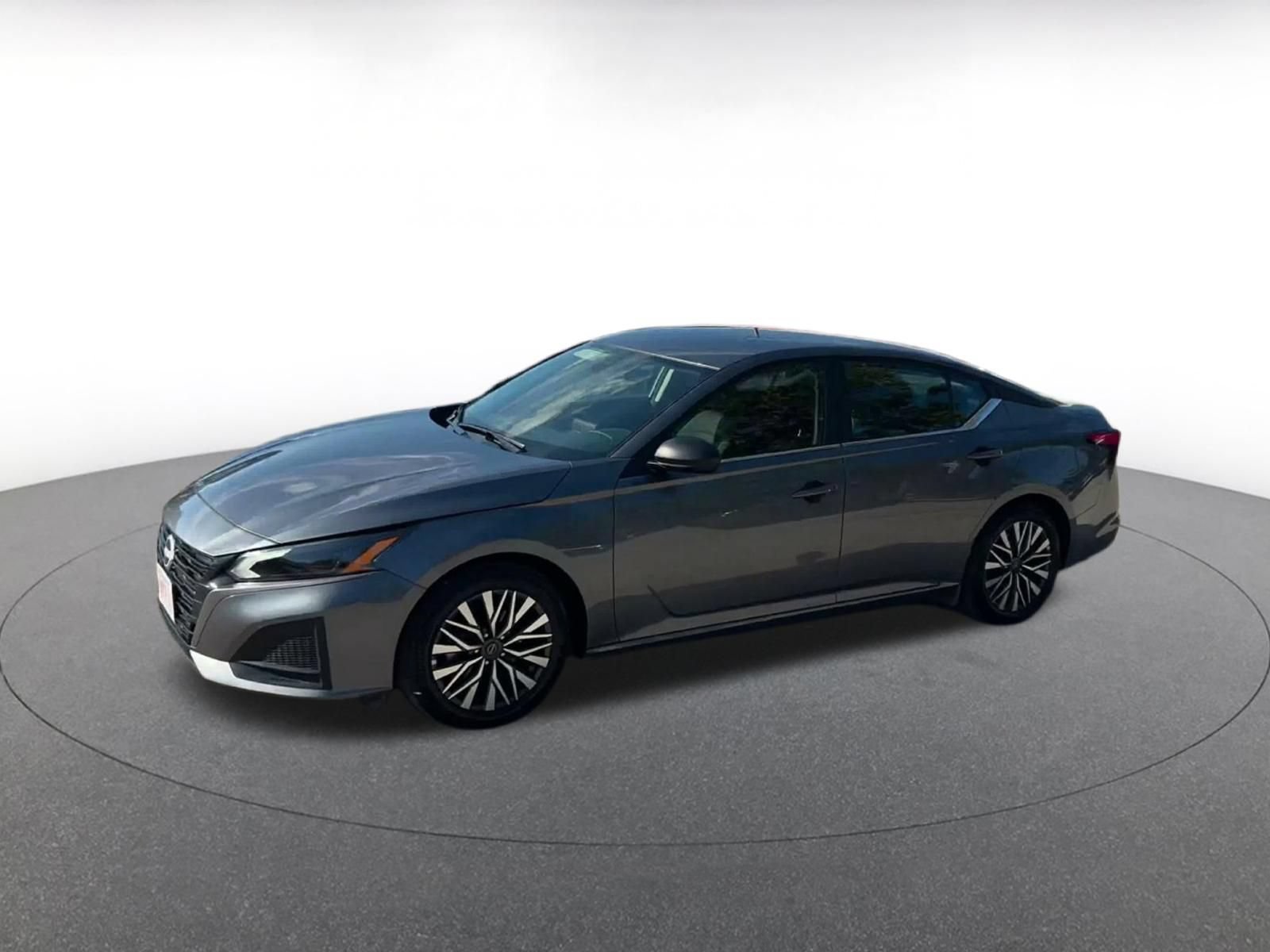 Used 2026 Nissan Altima 2.5 SV FWD image 7