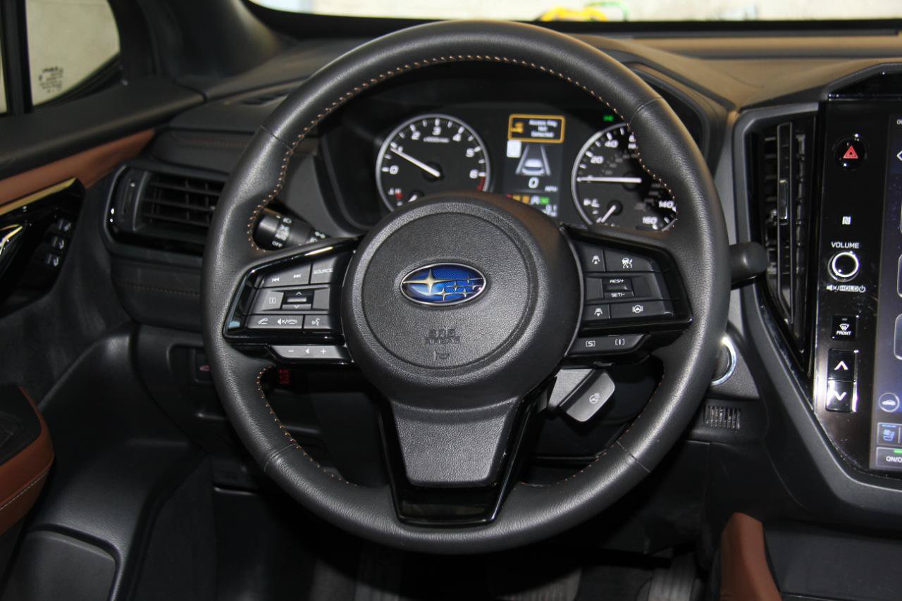 Used 2025 Subaru Forester Touring AWD/4WD image 11